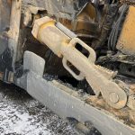 ambidextrous CAT D10T lift cylinder fitted to bulldozer